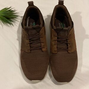 Skechers Men's Dark Brown Sneakers classic fit air-cooled hogs arch